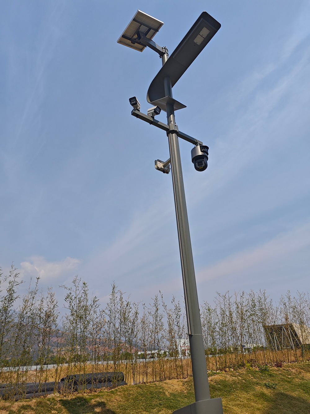 Off-Grid Solar Power Systems for CCTV, Starlink & Remote Equipment | ZEMU
